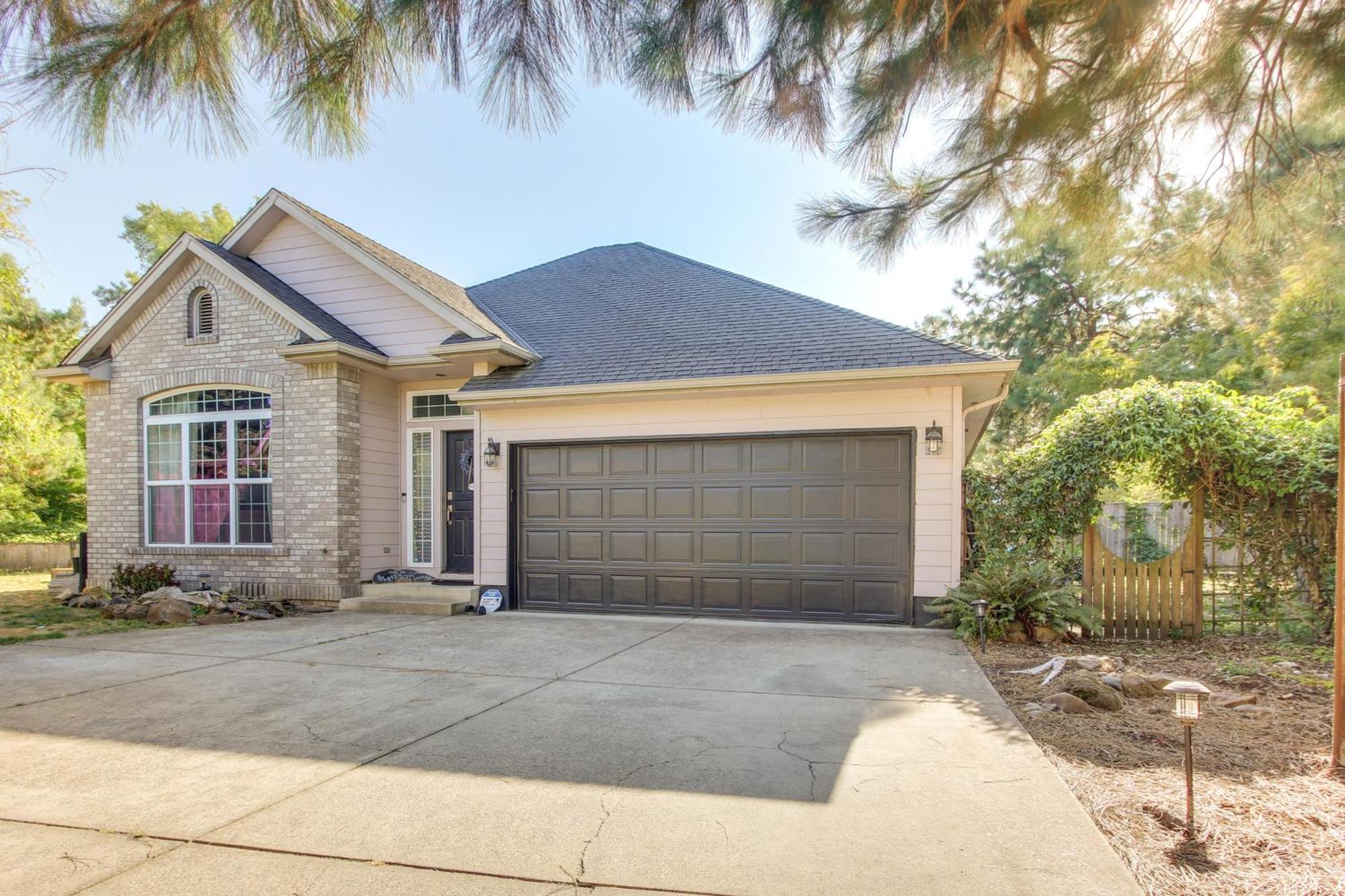 Pet-Friendly Home With Grill, 2 Mi To Autzen Stadium Springfield Esterno foto